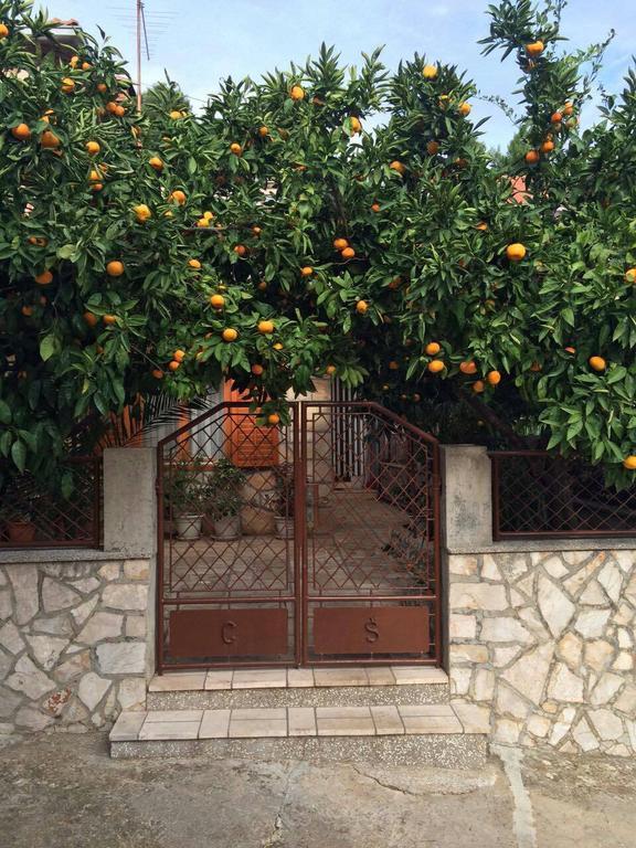 Holiday Home Leonida Jelsa  Εξωτερικό φωτογραφία