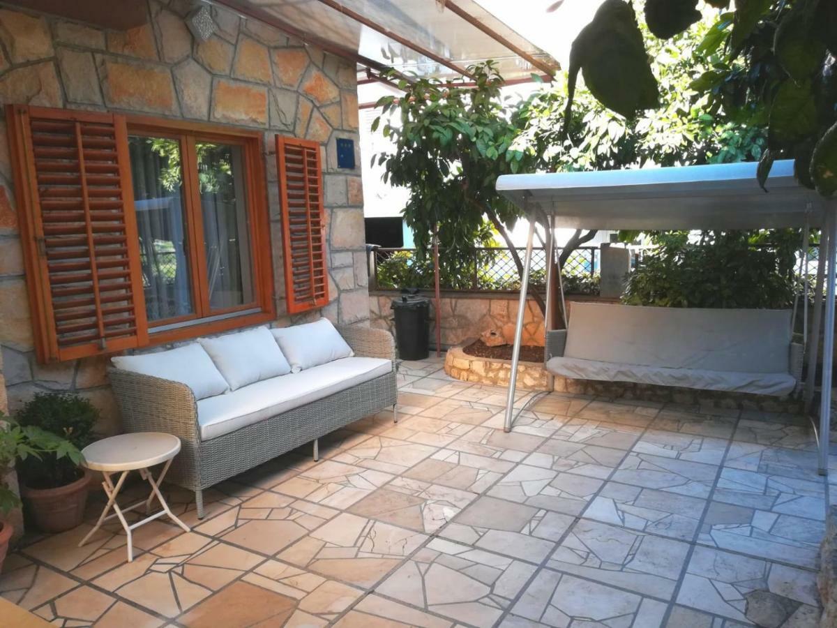 Holiday Home Leonida Jelsa  Εξωτερικό φωτογραφία