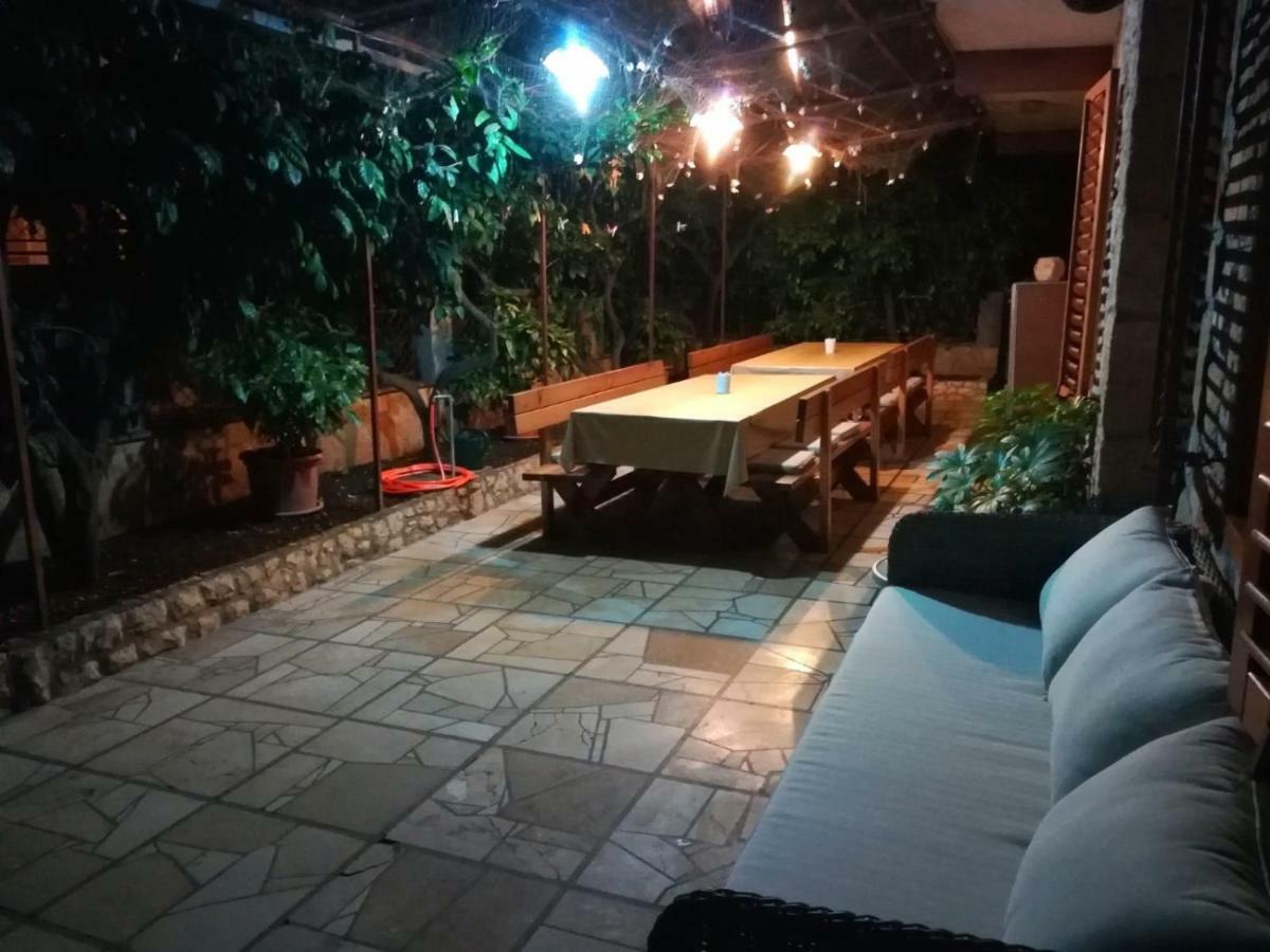 Holiday Home Leonida Jelsa  Εξωτερικό φωτογραφία